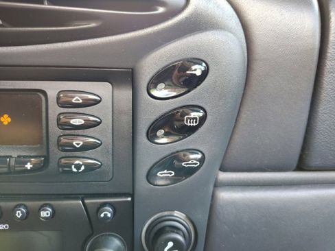 Used 1999 Porsche Boxster image 21