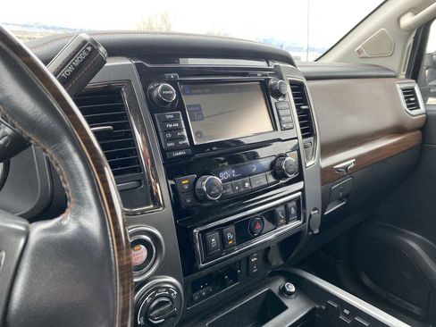 Used 2018 Nissan Titan Platinum Reserve w/ Platinum Utility Package image 18