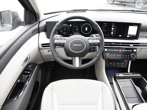 New 2026 Hyundai Tucson Limited image 19