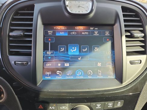 Used 2014 Chrysler 300 S image 16