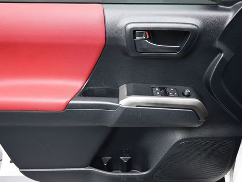 Used 2021 Toyota Tacoma SR5 image 23