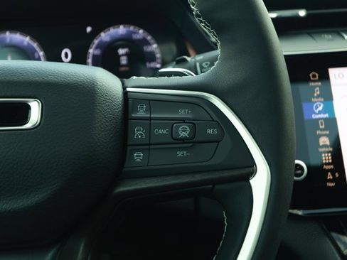 New 2026 Jeep Grand Cherokee L Limited RWD image 14