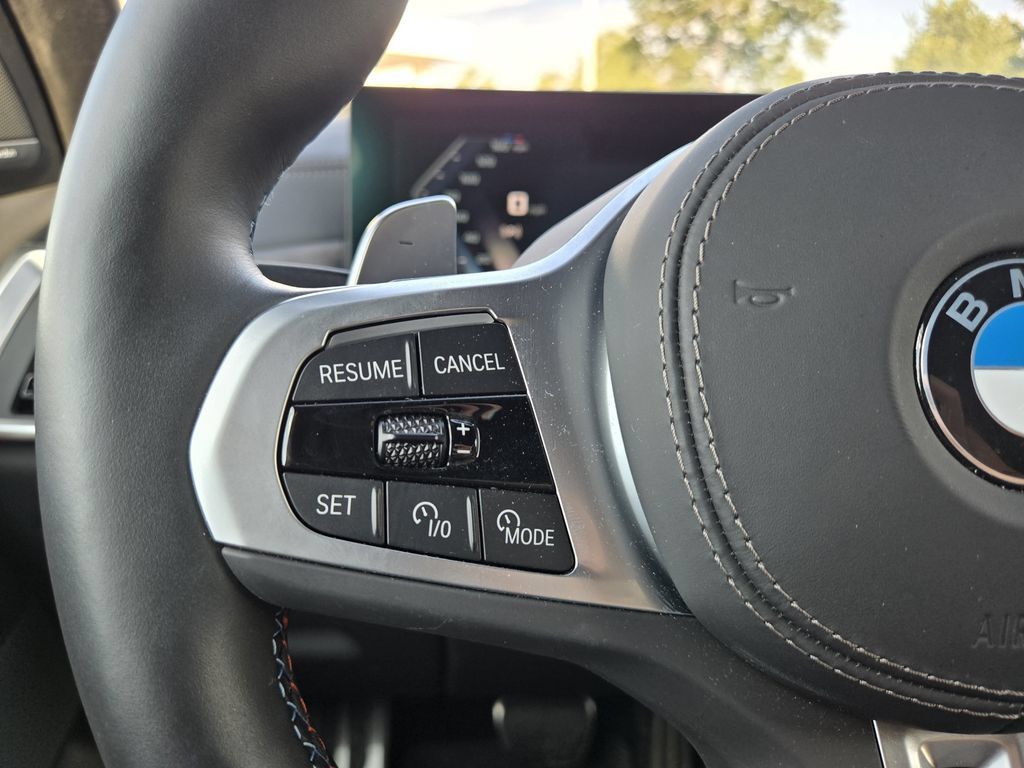 Certified 2025 BMW X7 M60i AWD/4WD image 31