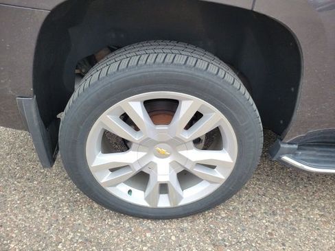 Used 2017 Chevrolet Tahoe Premier AWD/4WD image 35