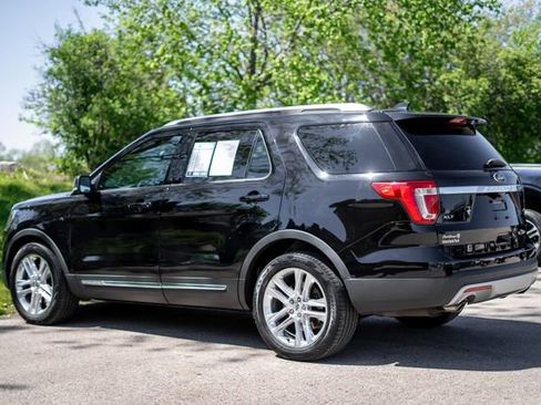 Used 2016 Ford Explorer XLT w/ Equipment Group 202A FWD image 7