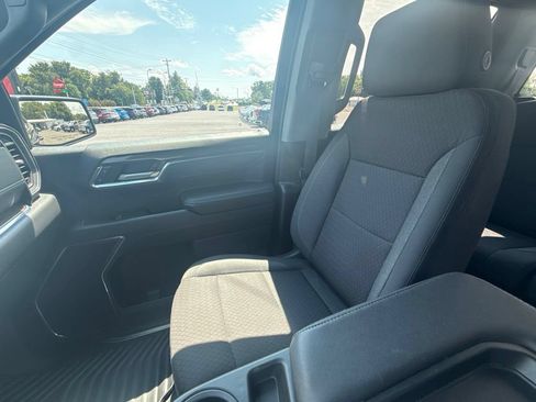Used 2023 Chevrolet Silverado 1500 LT AWD/4WD image 25