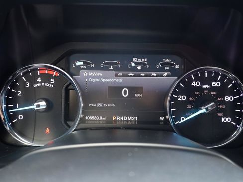 Used 2018 Ford F250 Lariat w/ Lariat Value Package AWD/4WD image 11