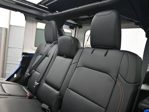 New 2025 Jeep Wrangler Unlimited Rubicon 392 image 15