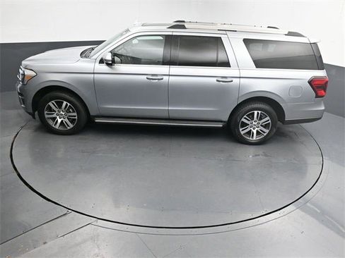 Used 2022 Ford Expedition Max Limited image 25