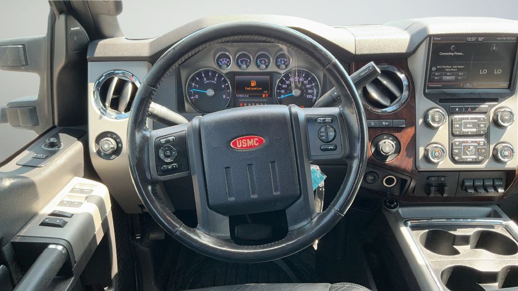 Used 2015 Ford F250 Lariat w/ FX4 Off-Road Package AWD/4WD image 9