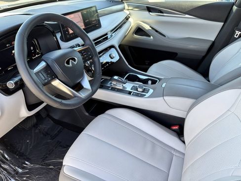 Certified 2026 INFINITI QX60 Luxe FWD image 30