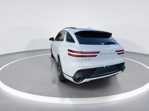 Used 2025 Genesis GV70 3.5T Sport w/ Sport Advanced Package image 8