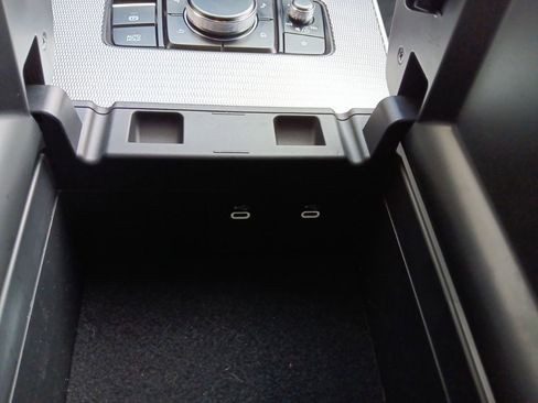 Certified 2025 MAZDA CX-70 Plug-In Hybrid w/ Premium Plus image 29