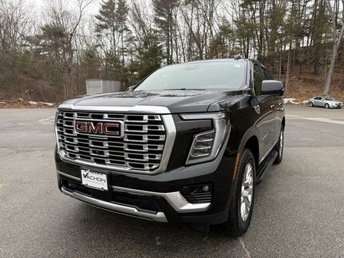 Used 2025 GMC Yukon Denali image 1