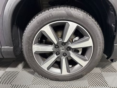 Used 2025 Honda Pilot Elite image 9