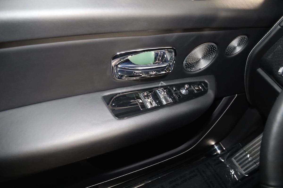 Used 2024 Rolls-Royce Cullinan Black Badge AWD/4WD image 52