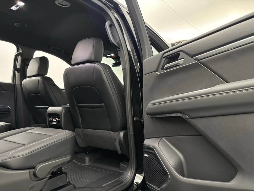 New 2026 GMC Acadia Elevation w/ Elevation Premium Package FWD image 37