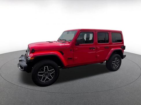 Used 2025 Jeep Wrangler Unlimited Sahara AWD/4WD image 4