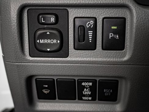 Used 2013 Toyota 4Runner SR5 image 26