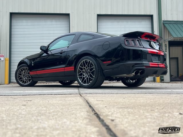 Used 2013 Ford Mustang Shelby GT500 RWD image 3