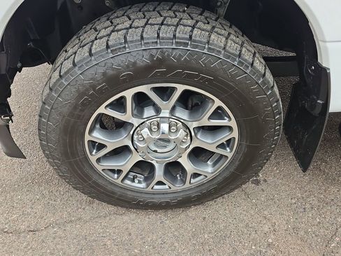 Used 2020 Ford F250 Lariat w/ Lariat Ultimate Package image 11