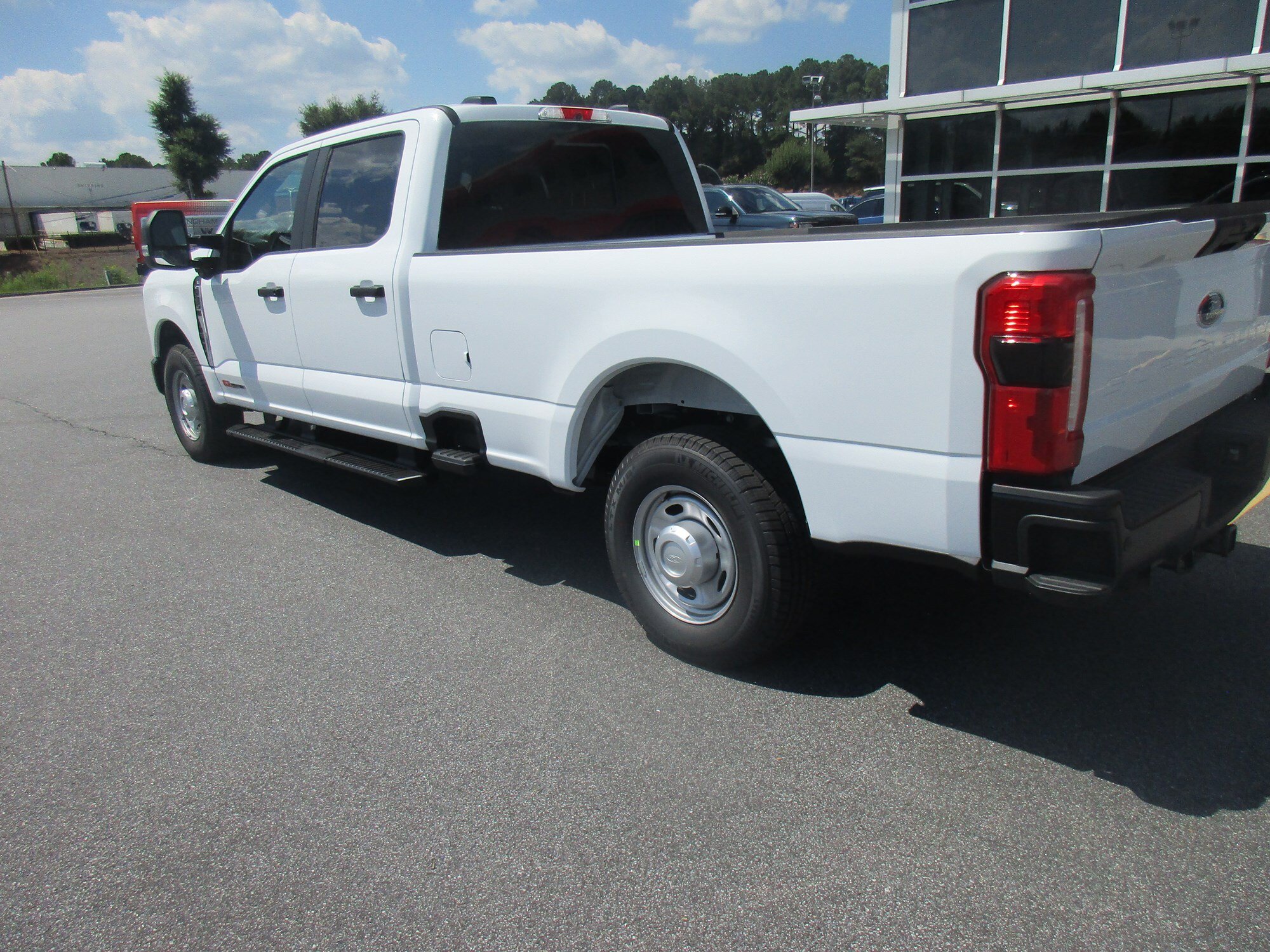 New 2026 Ford F350 XL w/ 360-Degree Camera Package RWD image 8