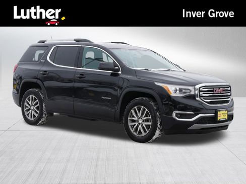 Used 2017 GMC Acadia SLE image 1