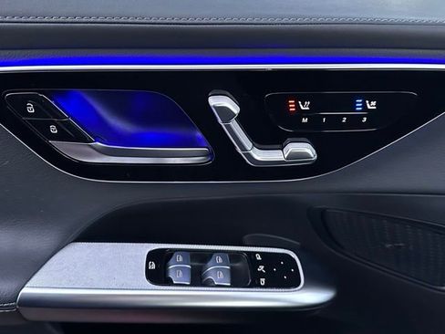 Used 2024 Mercedes-Benz GLC 300 4MATIC image 22