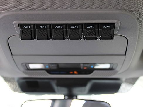 Used 2024 Ford F250 XL w/ XL Chrome Package image 23