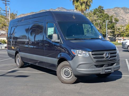 Certified 2024 Mercedes-Benz Sprinter 2500 image 15