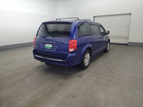 Used 2018 Dodge Grand Caravan SE w/ UConnect Hands-Free Group FWD image 9