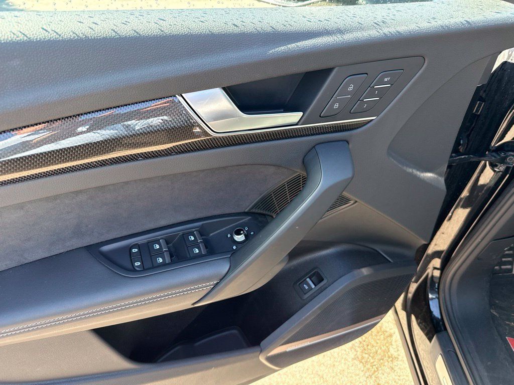 Used 2021 Audi SQ5 Premium Plus w/ Premium Plus Package AWD/4WD image 10