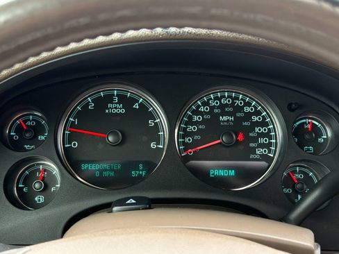 Used 2013 Chevrolet Tahoe LTZ AWD/4WD image 24