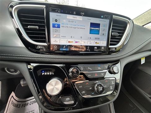 New 2026 Chrysler Pacifica Limited image 20