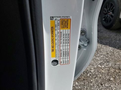 New 2026 GMC Sierra 1500 AT4 w/ Technology Package AWD/4WD image 33