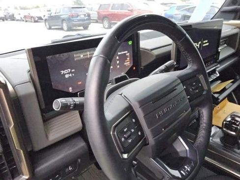 Used 2024 GMC Hummer EV 3X w/ Extreme Off-Road Package AWD/4WD image 6