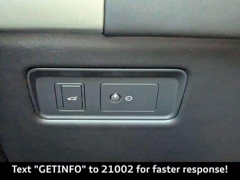 Used 2021 Land Rover Range Rover Sport SVR image 30