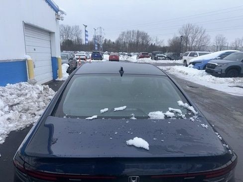 Used 2024 Honda Accord EX image 6