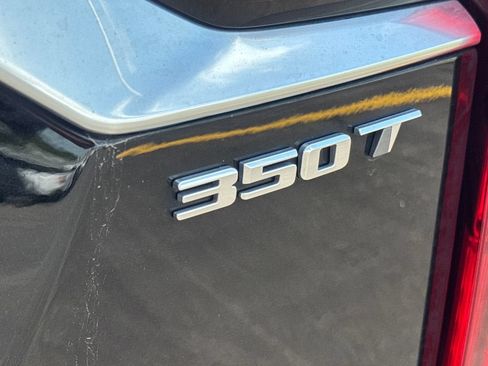 Certified 2024 Cadillac XT6 Luxury w/ LPO, Floor Liner Package AWD/4WD image 8