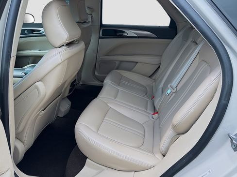 Used 2020 Lincoln MKZ FWD image 22