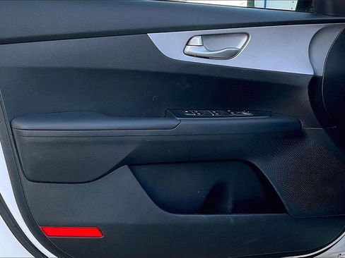 Certified 2024 Kia Forte LXS image 22
