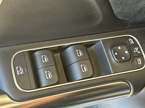Certified 2022 Mercedes-Benz GLA 250 4MATIC image 12