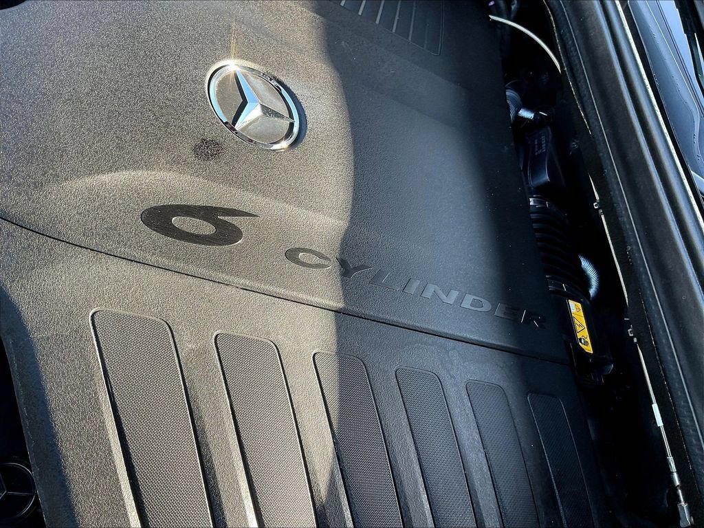 Certified 2025 Mercedes-Benz GLE 450 4MATIC image 33