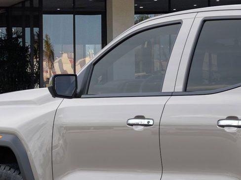 New 2026 GMC Canyon Denali AWD/4WD image 13
