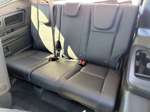 Used 2024 Subaru Ascent Limited w/ Technology Package image 27