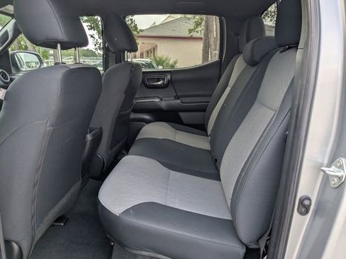 Used 2023 Toyota Tacoma TRD Off-Road image 18