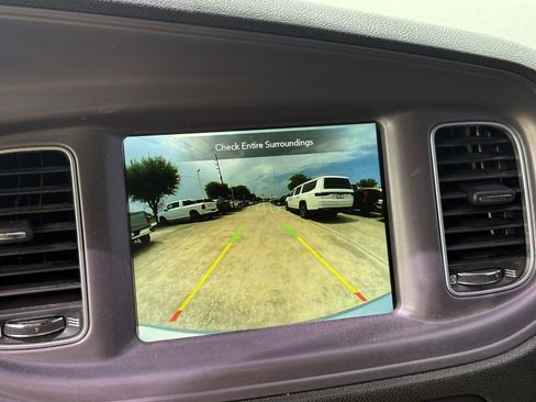 Used 2023 Dodge Charger SXT RWD image 21