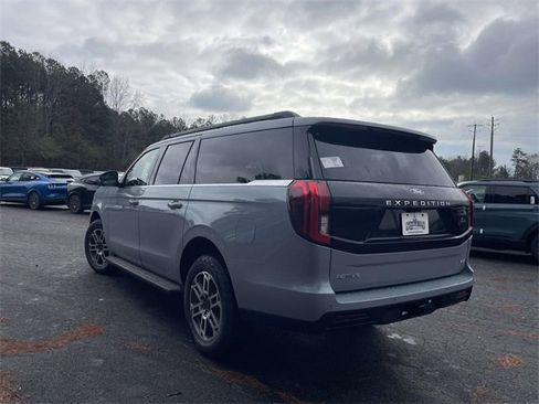 New 2025 Ford Expedition Max Active image 25