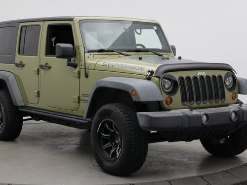 Used 2013 Jeep Wrangler Unlimited Sport AWD/4WD image 3