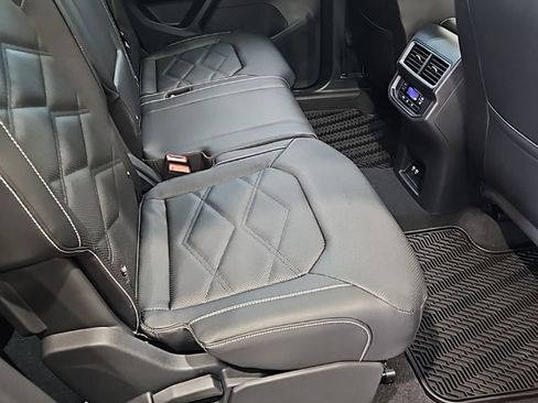 New 2026 Volkswagen Atlas SE AWD/4WD image 17